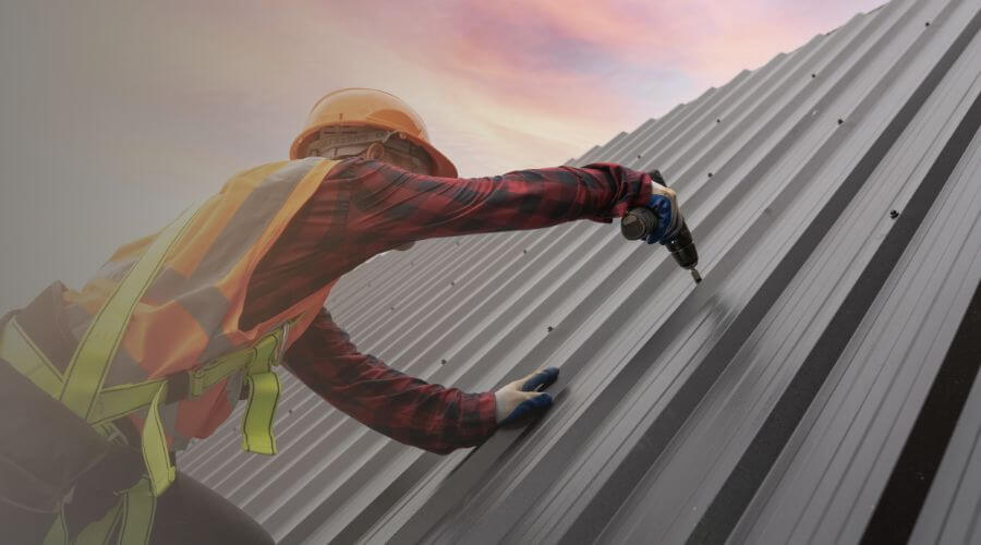 Professional gutter cleaning in Independence, LA